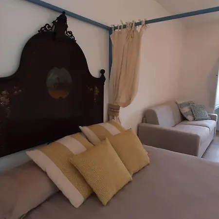 Lispusada Adults Only Bed & Breakfast *