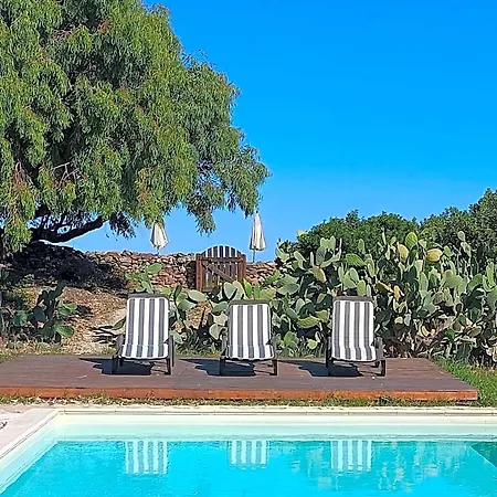 Lispusada Adults Only Bed & Breakfast