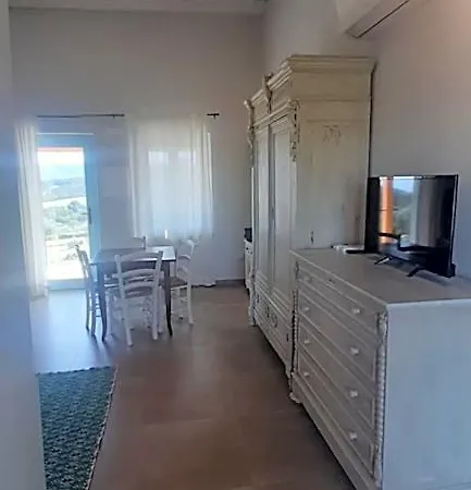 Lispusada Adults Only Bed & Breakfast Biancareddu