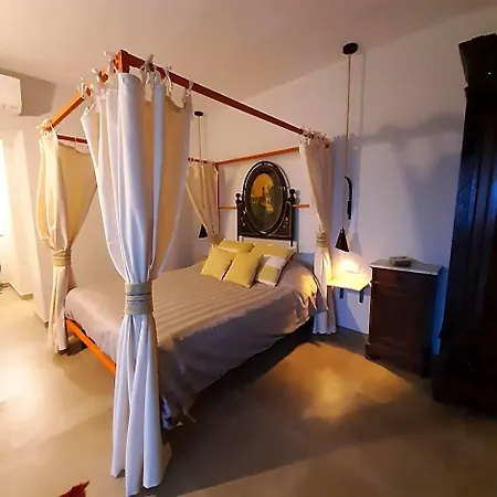 Lispusada Adults Only Bed & Breakfast 4*
